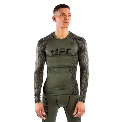 חולצת ראשגארד שרוול ארוך חאקי UFC Authentic Fight Week-®VENUM-בש גל - ציוד ספורט