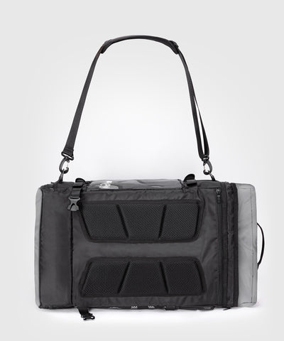 תיק ספורט Venum Trainer Hybrid sports bag