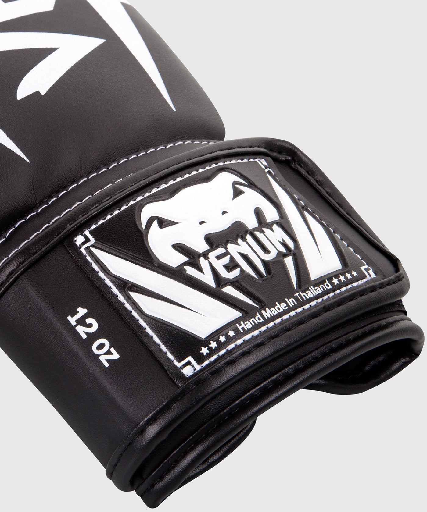 כפפות איגרוף Venum Elite Black/White