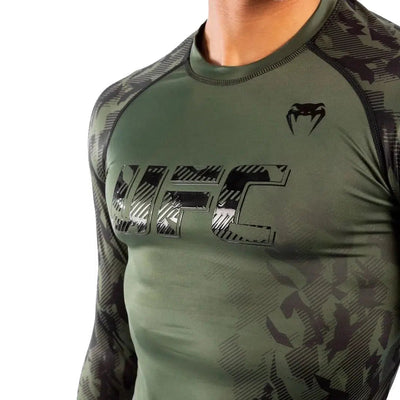 חולצת ראשגארד שרוול ארוך חאקי UFC Authentic Fight Week-®VENUM-בש גל - ציוד ספורט