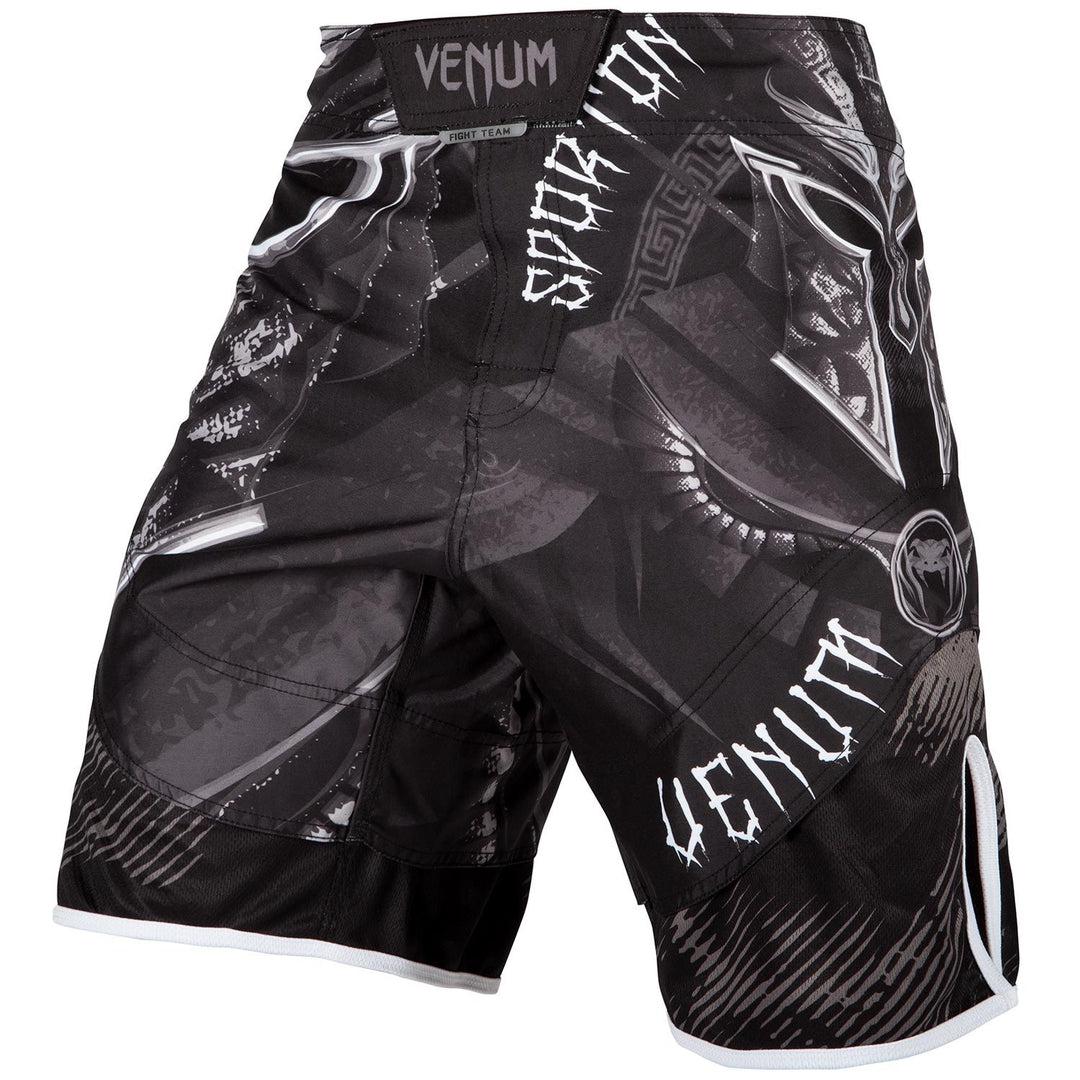 מכנסי לחימה, שחור-לבן Gladiator 3.0 Fightshorts - Black-White-®VENUM-בש גל - ציוד ספורט