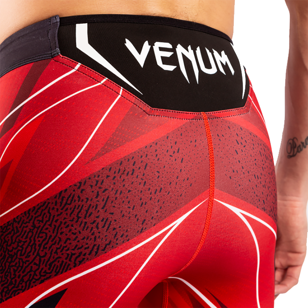 מכנסי טייץ קצר, אדום UFC Pro Line-®VENUM-בש גל - ציוד ספורט