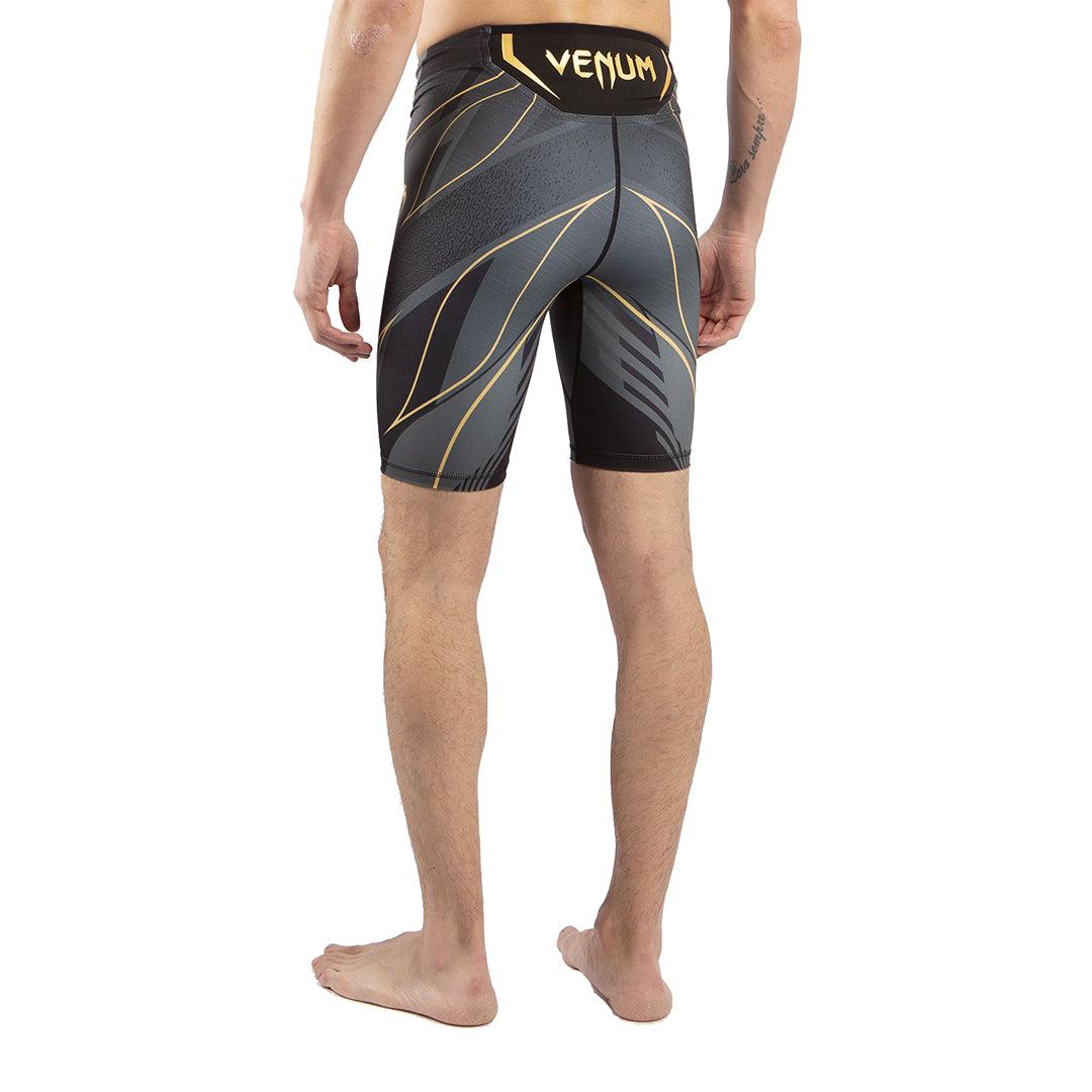 מכנסי טייץ קצר, שחור-זהב UFC Pro Line-®VENUM-בש גל - ציוד ספורט